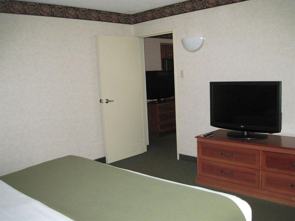 Holiday Inn Express Hotel & Suites Pittsburgh Airport By Ihg Robinson Township Szoba fotó