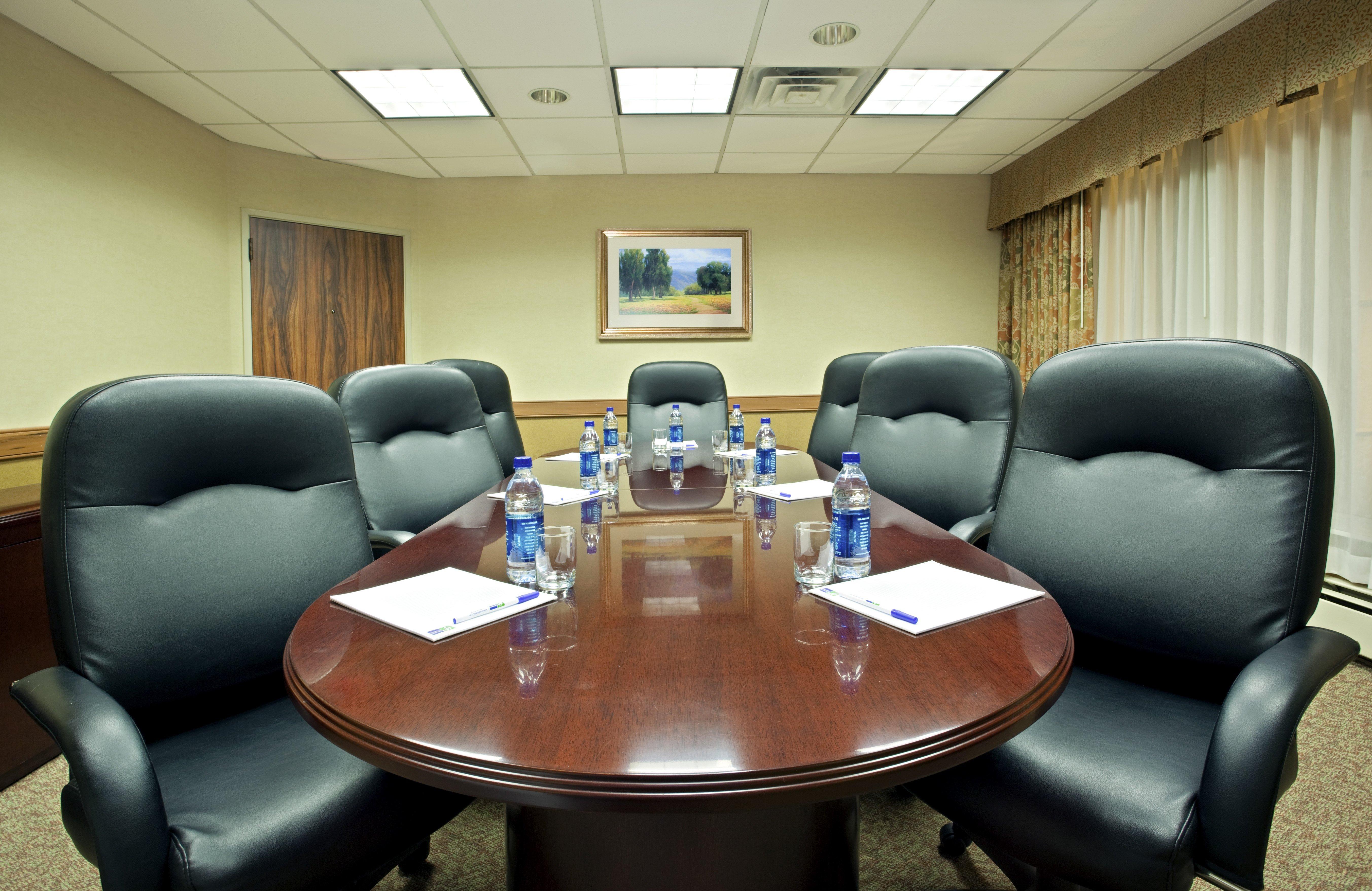 Holiday Inn Express Hotel & Suites Pittsburgh Airport By Ihg Robinson Township Kültér fotó