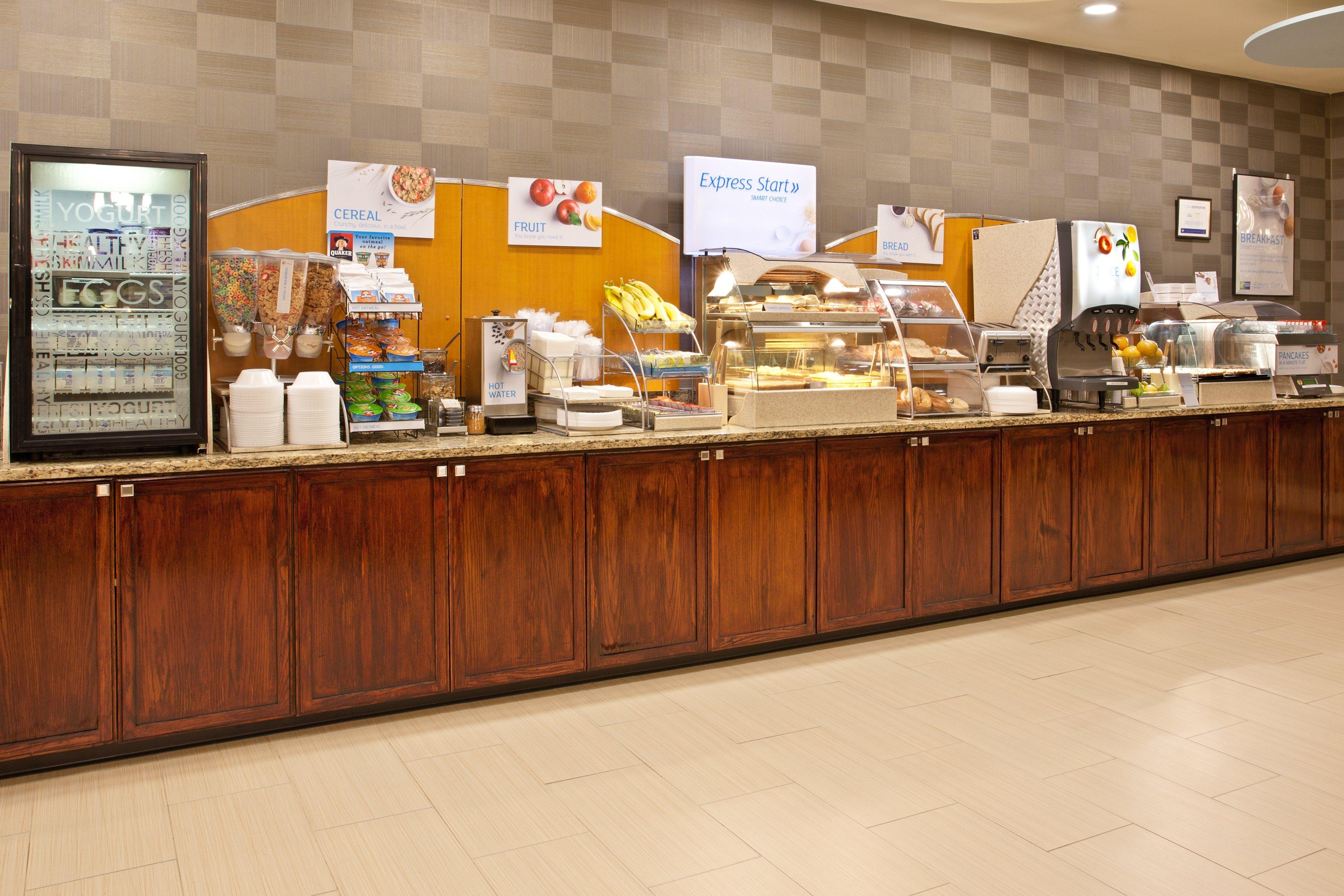 Holiday Inn Express Hotel & Suites Pittsburgh Airport By Ihg Robinson Township Kültér fotó
