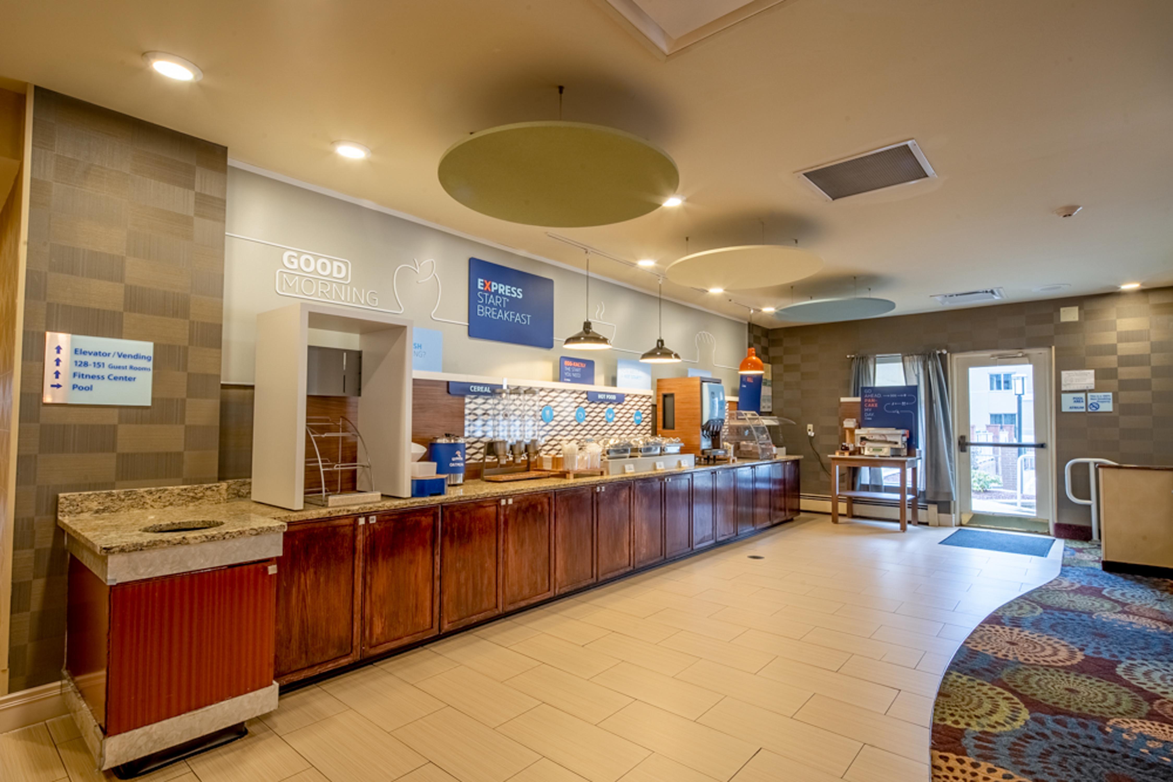 Holiday Inn Express Hotel & Suites Pittsburgh Airport By Ihg Robinson Township Kültér fotó